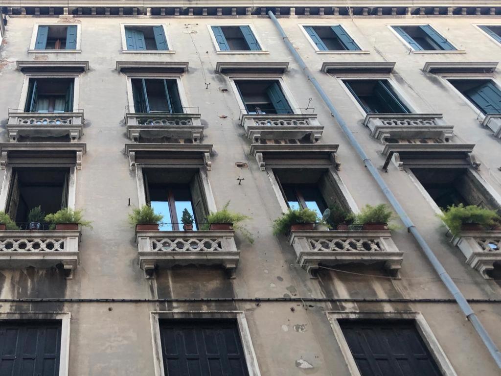 Ca' Degli Specchieri Hotel Veneza Exterior foto